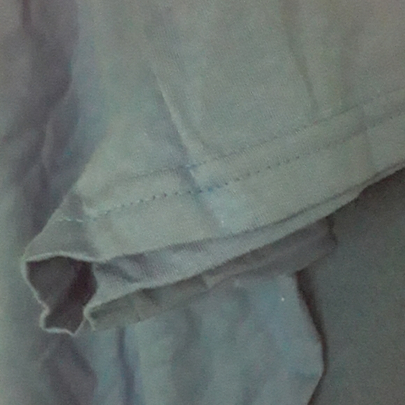 T-Shirt - Picture 5 of 5